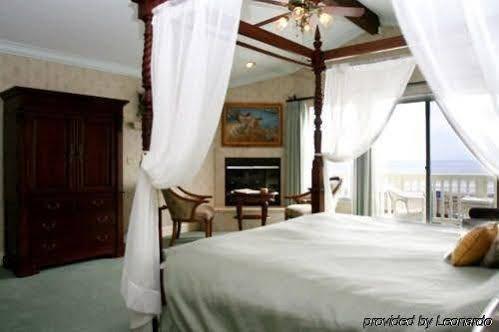 On The Beach Bed And Breakfast คายูคอส ภายนอก รูปภาพ