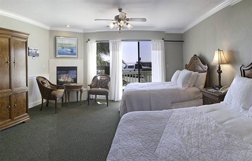 On The Beach Bed And Breakfast คายูคอส ภายนอก รูปภาพ